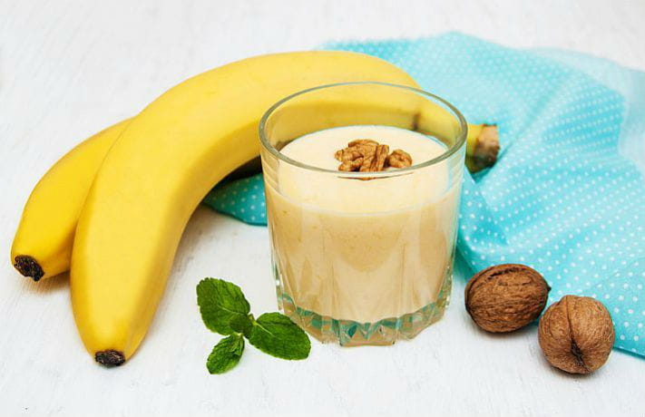 Banana lassi